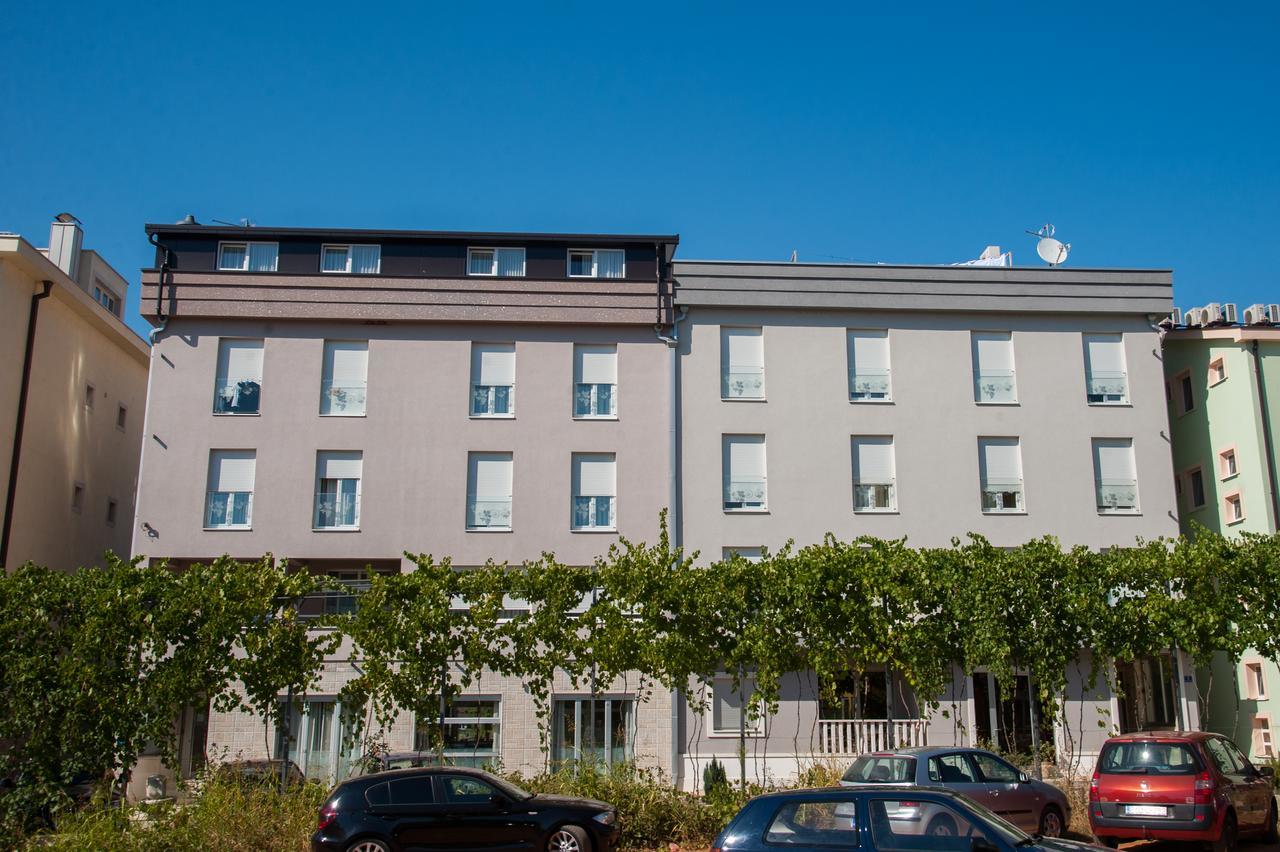 Hotel Glorija Međugorje エクステリア 写真